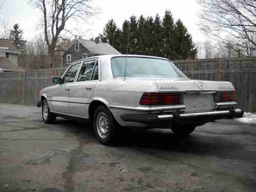 1980 Mercedes-Benz 300SD Sedan 4-Door 3.0L, image 2