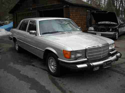 1980 Mercedes-Benz 300SD Sedan 4-Door 3.0L, image 3