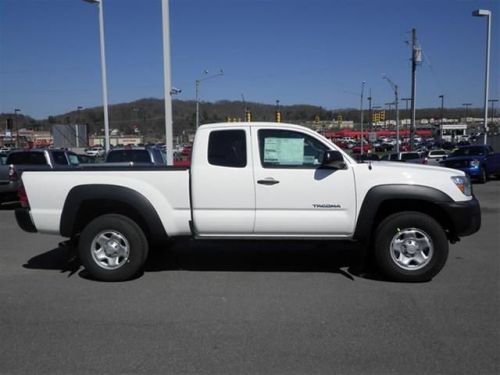 2014 toyota tacoma base