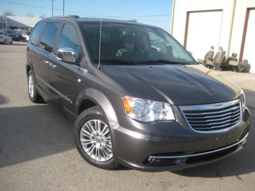 2014 chrysler town & country touring-l