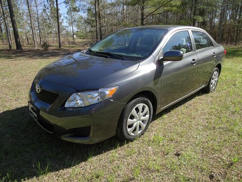 2010 toyota corolla base sedan 4-door 1.8l