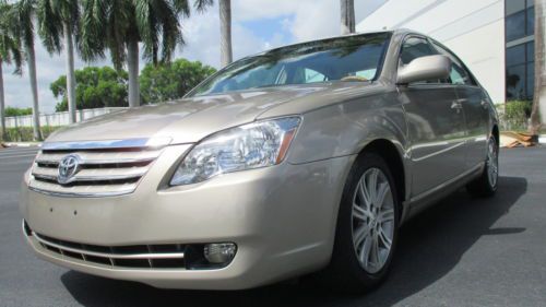 New toyota avalon limited florida one owner only 56k miles pure luxury sedan