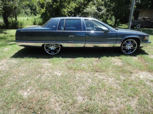 1994 cadillac fleetwood brougham sedan 4-door 5.7l