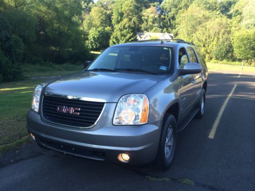 2007 gmc yukon 4wd ffv 4dr suv 5.3 sle tv/dvd clean only 134k no reserve !