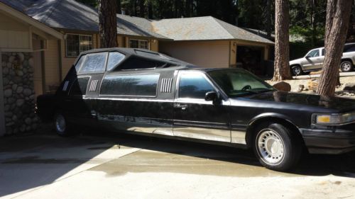 1995 lincoln town car executive limousine 4-door 4.6l