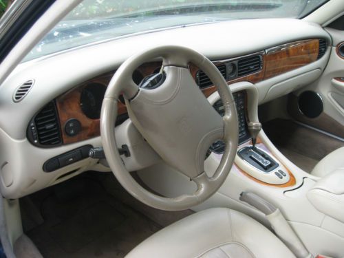 1998 jaguar xj8 base sedan 4-door 4.0l