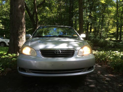 2005 Toyota Corolla LE Sedan 4-Door 1.8L, image 3
