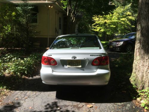 2005 Toyota Corolla LE Sedan 4-Door 1.8L, image 4