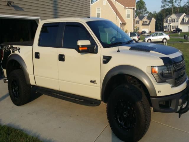 Ford f-150 svt raptor