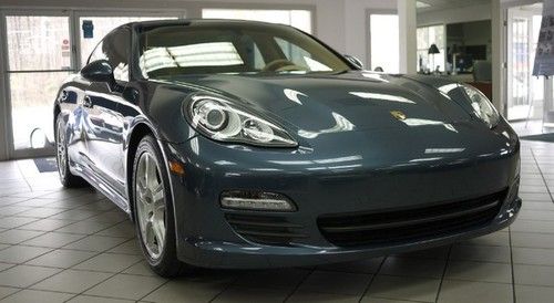 1 owner panamera v6 awd bose vent seats park assist 19 wheels 16kmls pristine