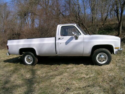 1983 chevy k 20 pickup truck 4 wheel drive no reserve