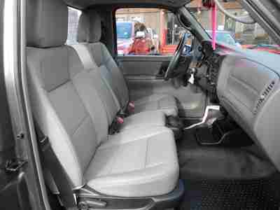 XL 2.3L 4 wheel disc brakes ABS brakes AM/FM radio Air conditioning Speakers:  2, image 11