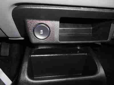 XL 2.3L 4 wheel disc brakes ABS brakes AM/FM radio Air conditioning Speakers:  2, image 14