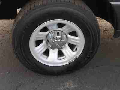 XL 2.3L 4 wheel disc brakes ABS brakes AM/FM radio Air conditioning Speakers:  2, image 16