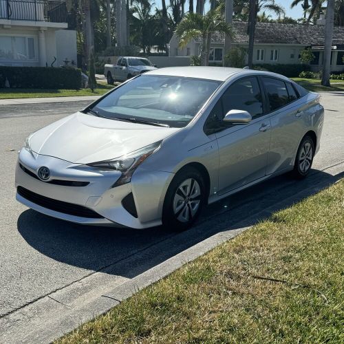 2018 toyota prius clean non smoker camry corolla honda accord