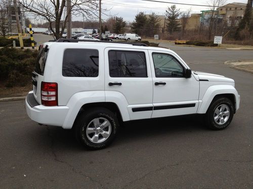 2012 jeep liberty sport sport utility 4-door 3.7l