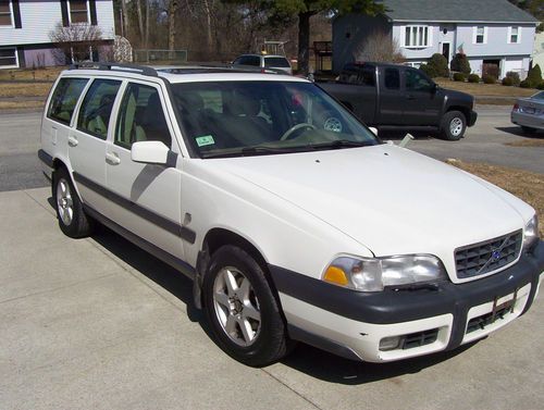 1999 volvo v70 x/c awd wagon 4-door 2.4l