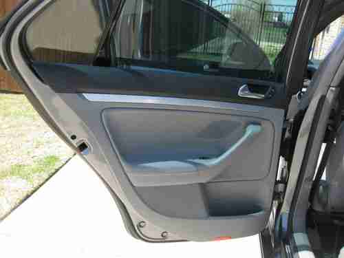 2006 Volkswagen VW Jetta GLI 2.0T NEW ENGINE, image 9