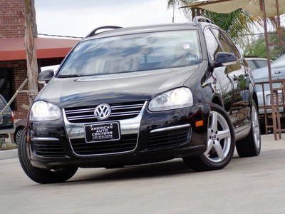 Turbo diesel-tdi-panoramic roof-navi-heated seats-dsg-ipod interface-sb m.card