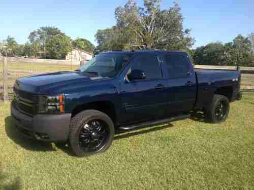2007 Chevy Silverado 2500 4x4 Duramax Diesel (Fully Loaded) with Custom Interior, US $36,000.00, image 2