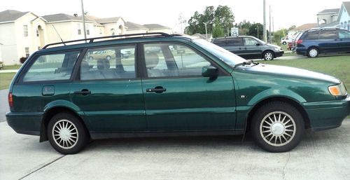 Volkswagen passat tdi wagon 4-door diesel