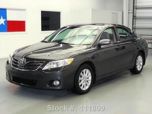 2010 toyota camry xle v6 sunroof nav heated leather 33k texas direct auto