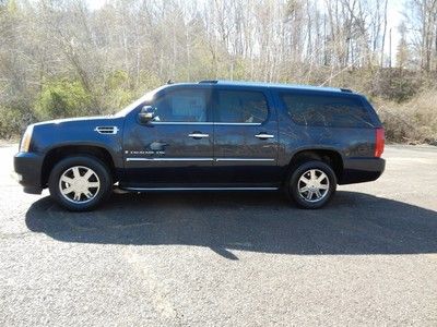 Cadillac escalade esv / awd / no reserve / low mileage / captain chairs &amp; 3rd