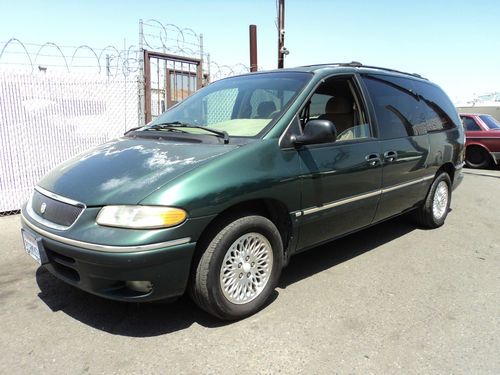 1996 chrysler town &amp; country, no reserve