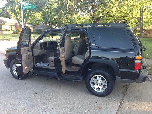 2006 chevrolet tahoe z71 sport utility 4-door 5.3l black chevy leather loaded