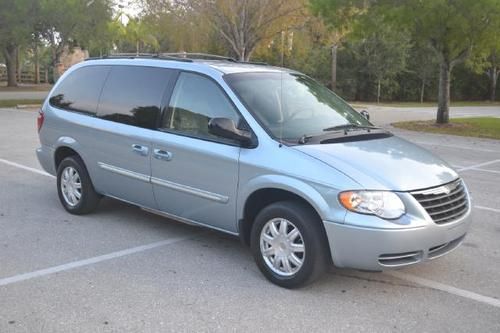 2006 chrysler town &amp; country touring