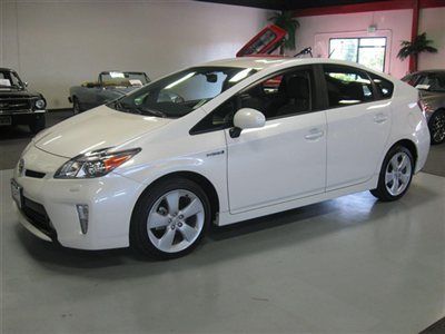 2012 toyota prius sedan package 5 blizzard pearl navi bluetooth 17" wheels hs