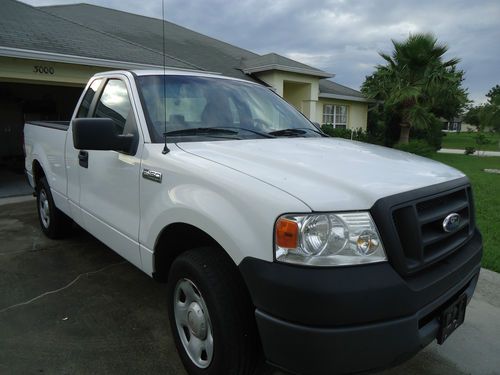 2008 ford f150 xl 2wd runs &amp; looks good inside &amp; out  122,000 well maintained mi