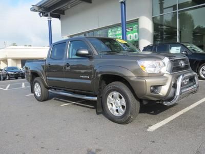 2012 toyota tacoma prerunner sr5 double cab rearview camera/convenience package