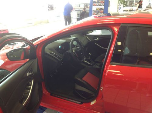 2013 ford focus shelby st