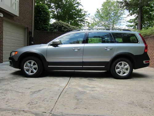 2013 volvo xc70 3.2 awd - exceptional condition