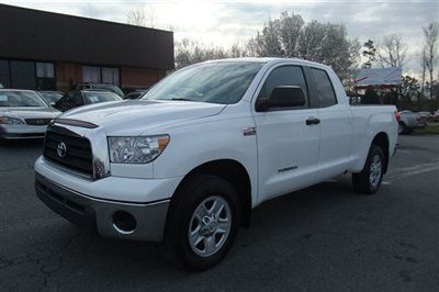 2008 toyota tundra double cab,automatic,5.7l v8,cold ac,runs great,low miles,$$$