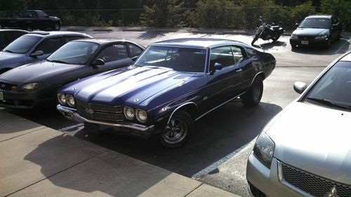 1970 chevy chevelle blue/purple 350 engine 4 speed trans