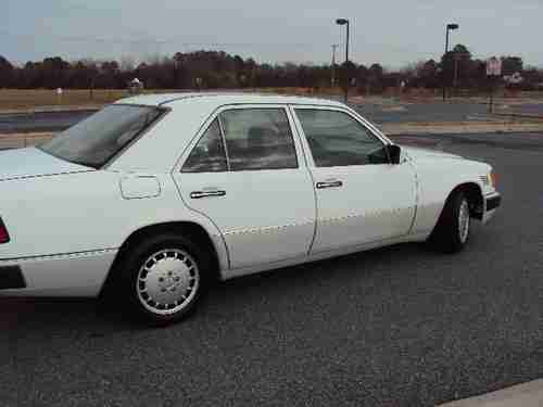 Clean 1993 Mercedes-Benz 300D 2.5 Sedan 4-Door 2.5L Turbo Diesel No Reserve, image 5