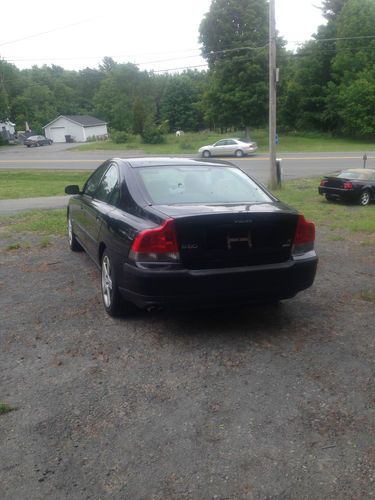 2004 volvo s60 r sedan 4-door 2.5l