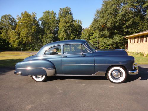 1952 chevrolet deluxe 2 door