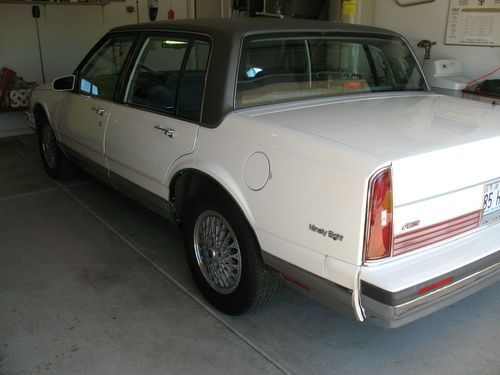 1989 oldsmobile 98 regency brougham sedan 4-door 3.8l