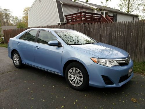 2012 toyota camry le sedan 4-door 2.5l