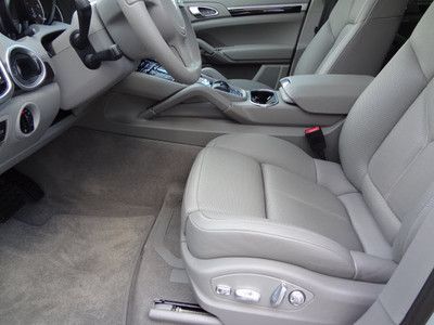 LIKE NEW REMAINING FACTORY WARRANTY EXPORT O.K., US $59,950.00, image 21