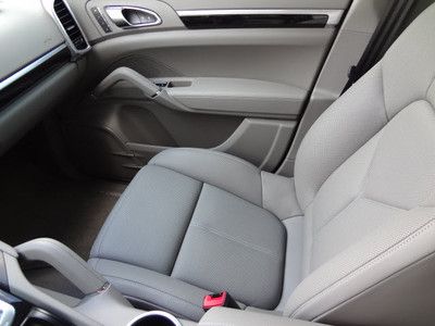 LIKE NEW REMAINING FACTORY WARRANTY EXPORT O.K., US $59,950.00, image 38