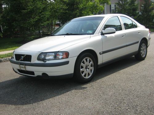 2001 volvo s60, only 78k miles, mint condition, heated seats, mint!!!!