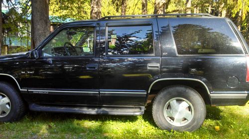 1999 gmc yukon slt sport utility 4-door 5.7l (denali)