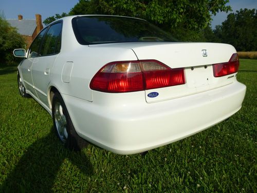 1998 Honda Accord EX Sedan 4-Door 3.0L, image 7