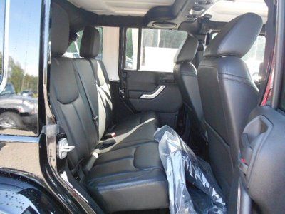 Rubicon New Convertible 3.6L CD 4X4 Locking/Limited Slip Differential Tow Hooks, image 8