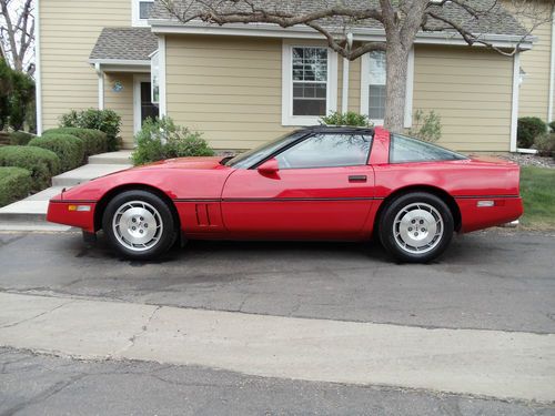 1986 corvette (red/red) w 11,041 mi