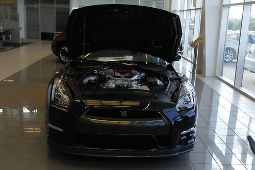 2014 Nissan GT-R Black Edition, US $108,000.00, image 2